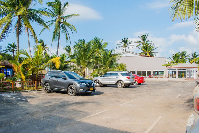 01. Súper Casa con salida al mar y playa exclusiva